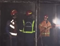 Rumah Kontrakan Kebakaran di Tambun Bekasi, 4 Warga Terluka.