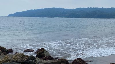 2 Wisatawan  Tenggelam di Perairan Pantai Pangandaran, Tim SAR Gabungan Masih Mencari
