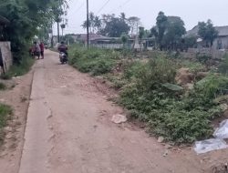 Kedung Jaya Dikepung Proyek Perumahan Baru, Namun Miris, Jalan Rusak Masih Jadi Pemandangan Lama