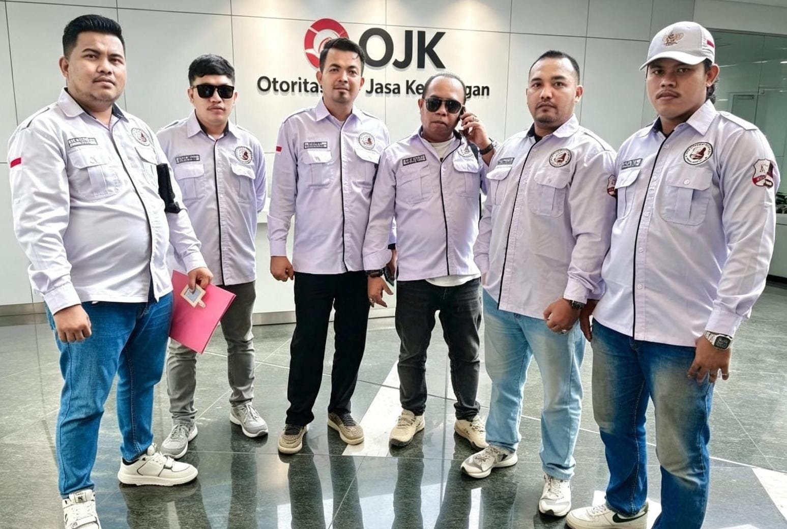 Stiker Penagihan BPR Memanas, LPKSM Patroli Adukan PT BPR Karya Bakti Sejahtera ke OJK