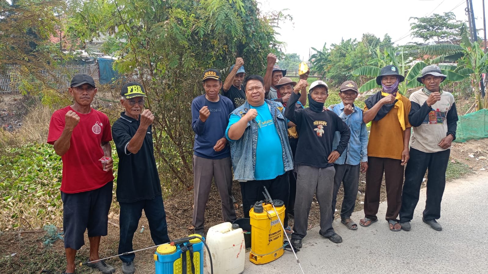 Belum Duduk di Kursi Kades, Johari Sudah Gerah Lihat Kali! Eceng Gondok Kedung Jaya Siap-Siap Kena Semprot!